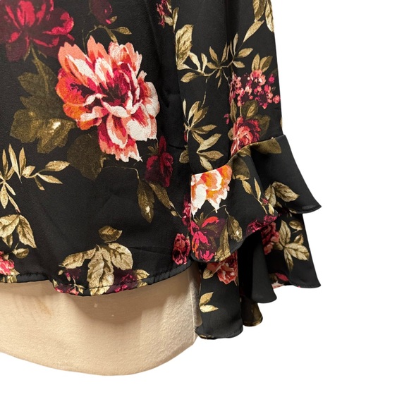Panhandle Black Bell Ruffle Sleeve Top Roses Med Dark Romance Boho Soft Goth - Picture 4 of 8